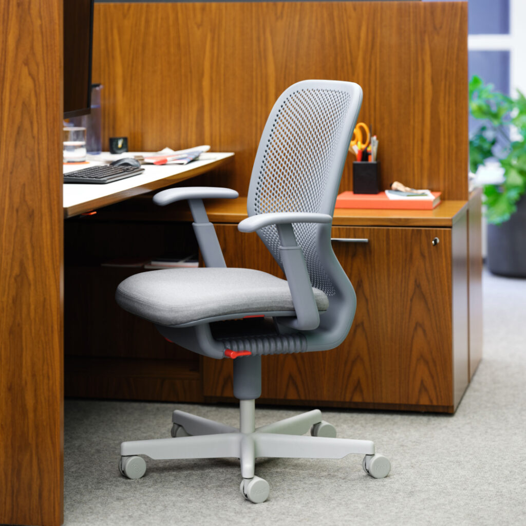 MillerKnoll Newson Chair blue